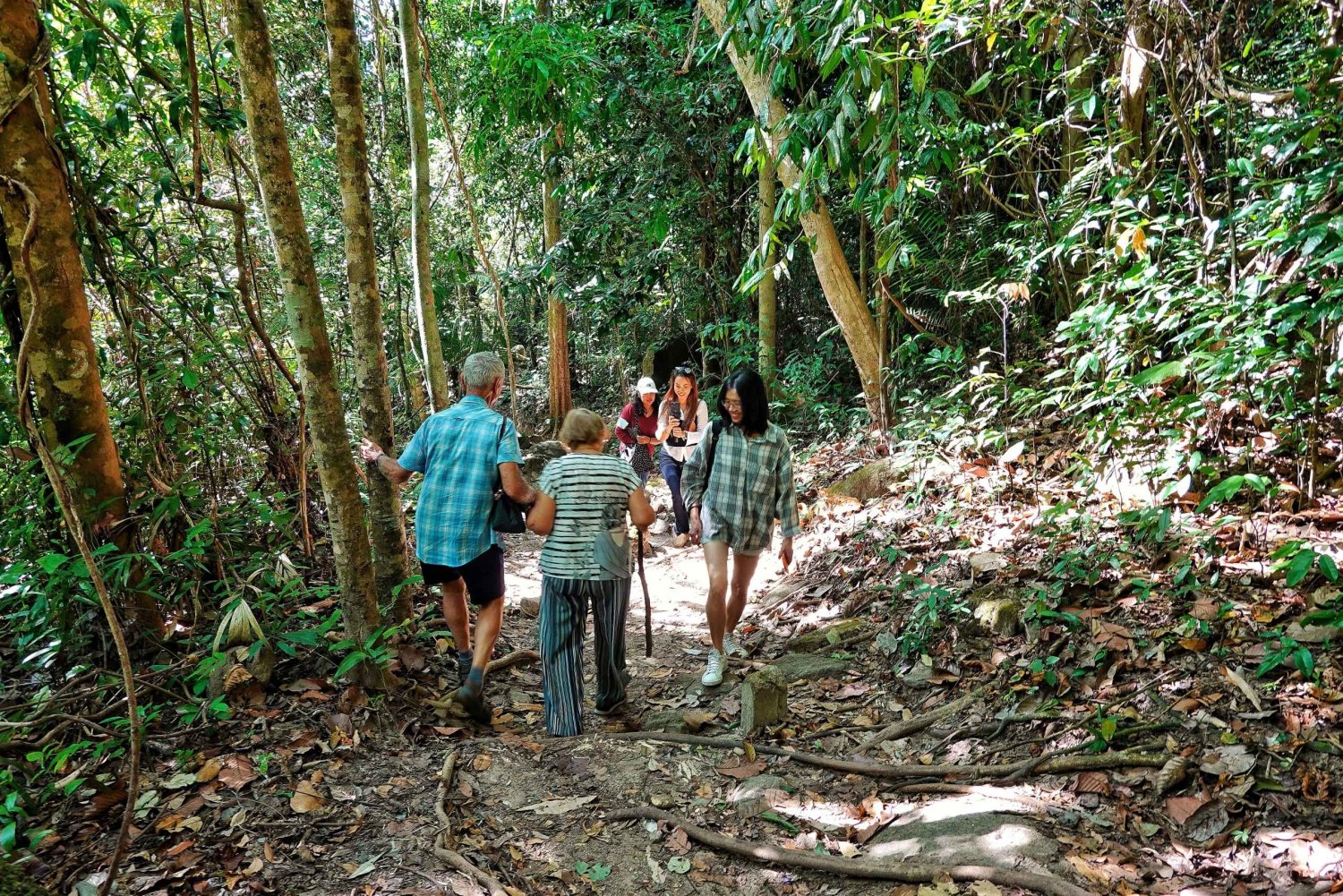 De Pattaya: Caminhada e passeio de caiaque privativos em Rayong Adventure