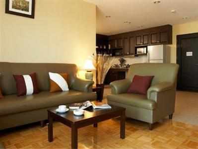 J Town Serviced Apartments Si Racha