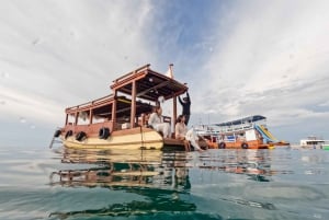 Koh Larn: Private Wooden Boat Charter with Seafood Set