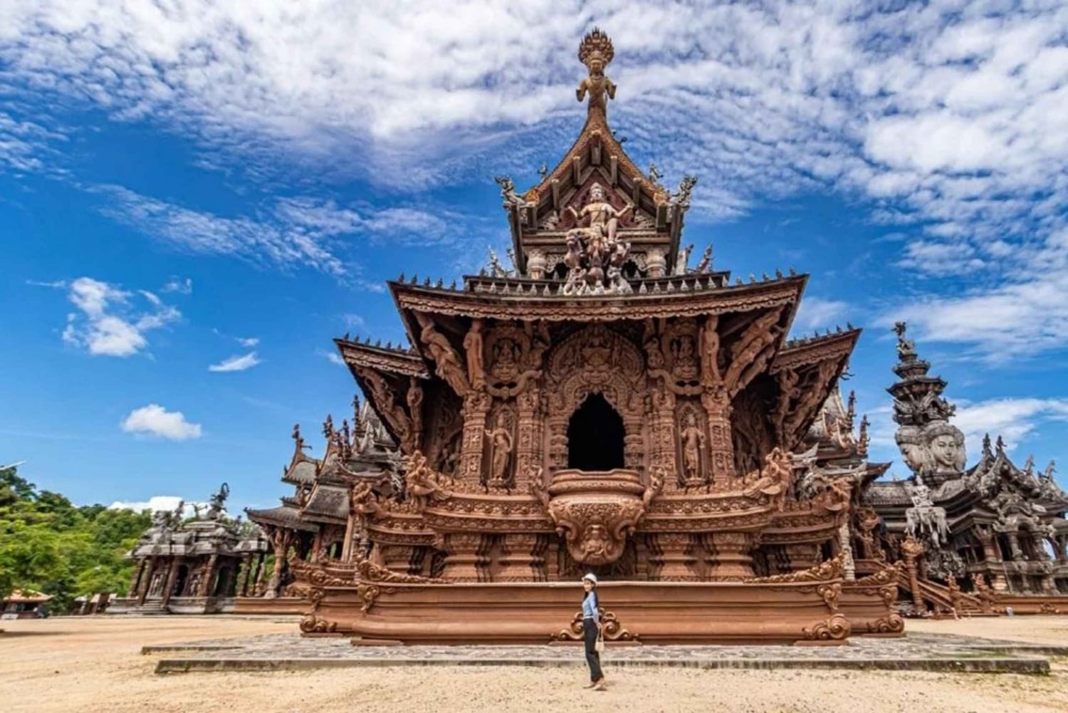 Porto di Laem Chabang: Santuario della Verità e Santuario degli Elefanti