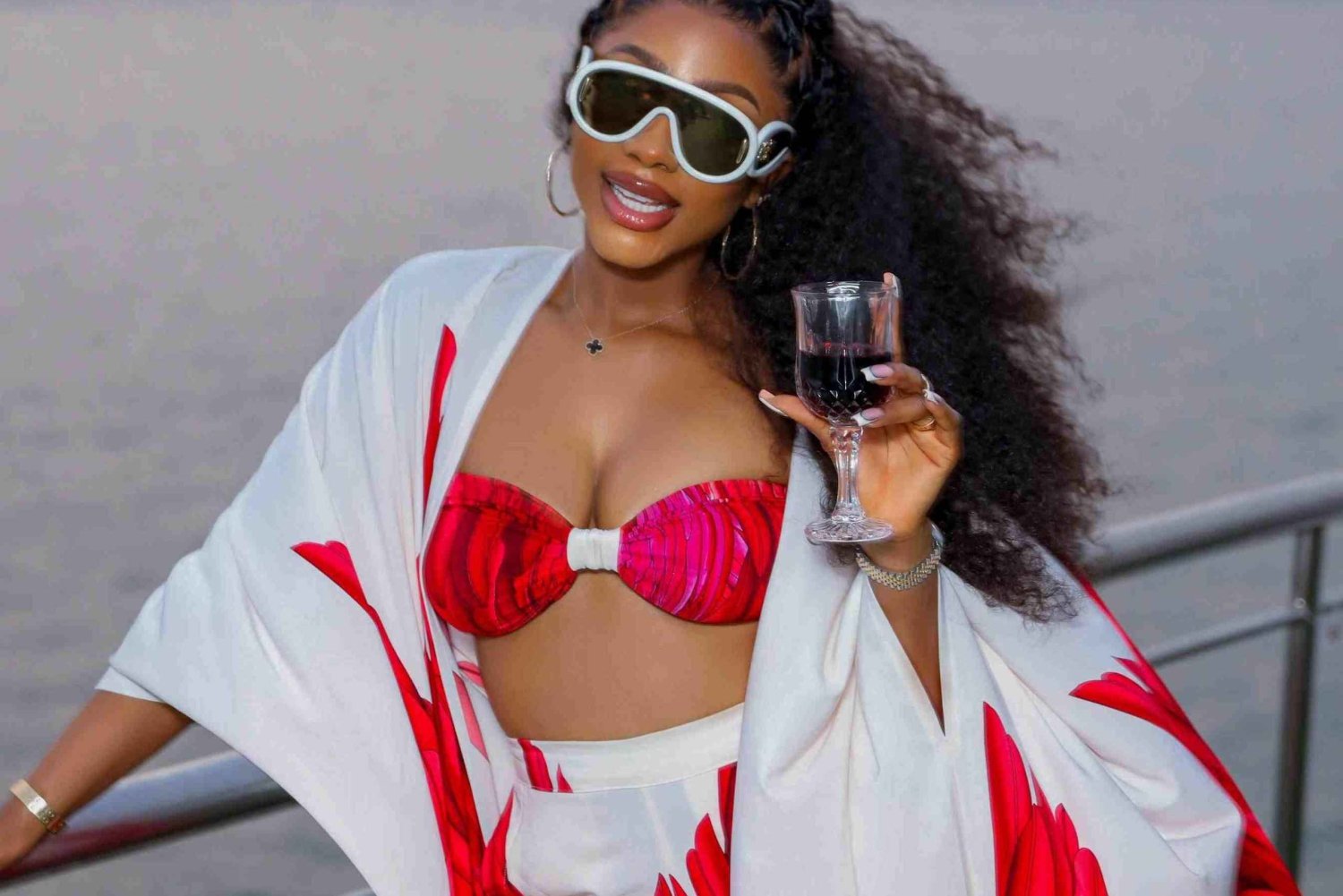 Pattaya: 2 uur feestvibe bij zonsondergang op de Red Dragon