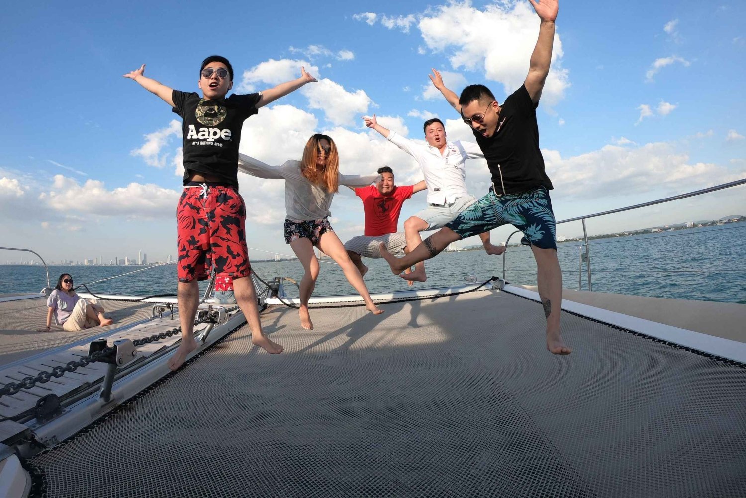 Pattaya: 2 saaren seikkailu auringonlaskun ja buffet-lounaan kera