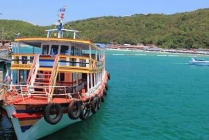 Паттайя: экскурсия на лодке по 3 островам с водными развлечениями и обедом