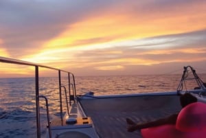 Pattaya : Excursion d'une journée à bord d'un yacht vers 3 îles avec buffet