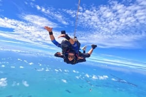 Pattaya, USA Dropzone Tandem Skydive med returtransfer