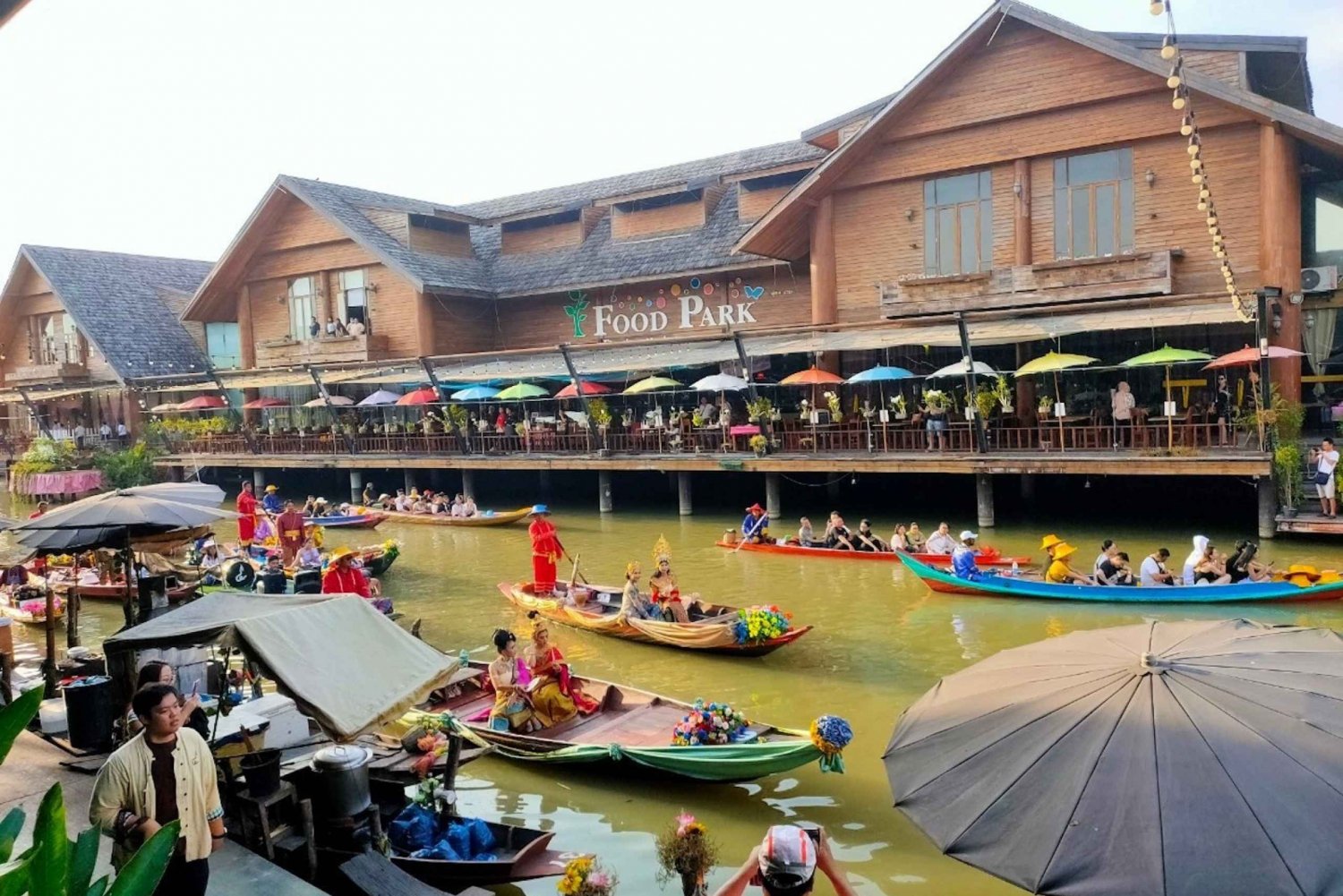 Pattaya: Floating Market Admission Ticket