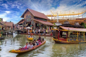 Pattaya: Floating Market Entry Ticket