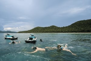 パタヤ：ジェットスキー3島4時間の究極のスリルとシュノーケリングをお楽しみください