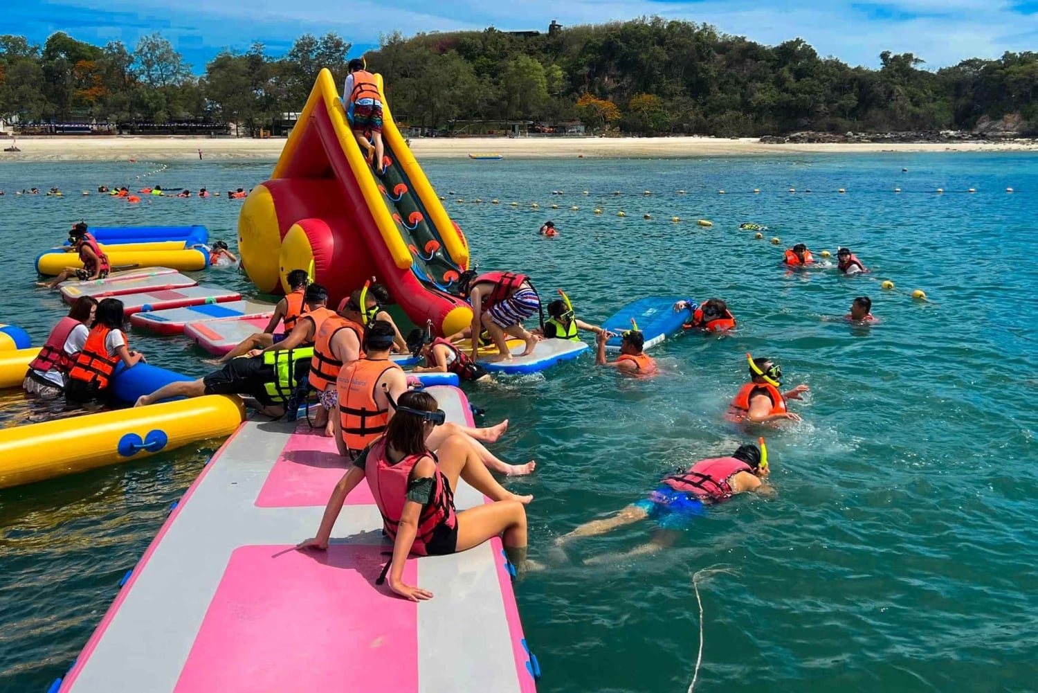 Pattaya: Koh Larn and Koh Sak Speedboat Tour with Lunch