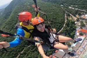 パタヤ:コ・ラン島ツアー(スノーケリング、ジェットスキー、パラセーリング付き)