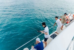 Pattaya: Koh Phai & Koh Rin Islands Day Trip by Boat Charter