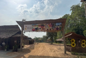 Inträdesbiljett till Pattaya Long Neck Tribe