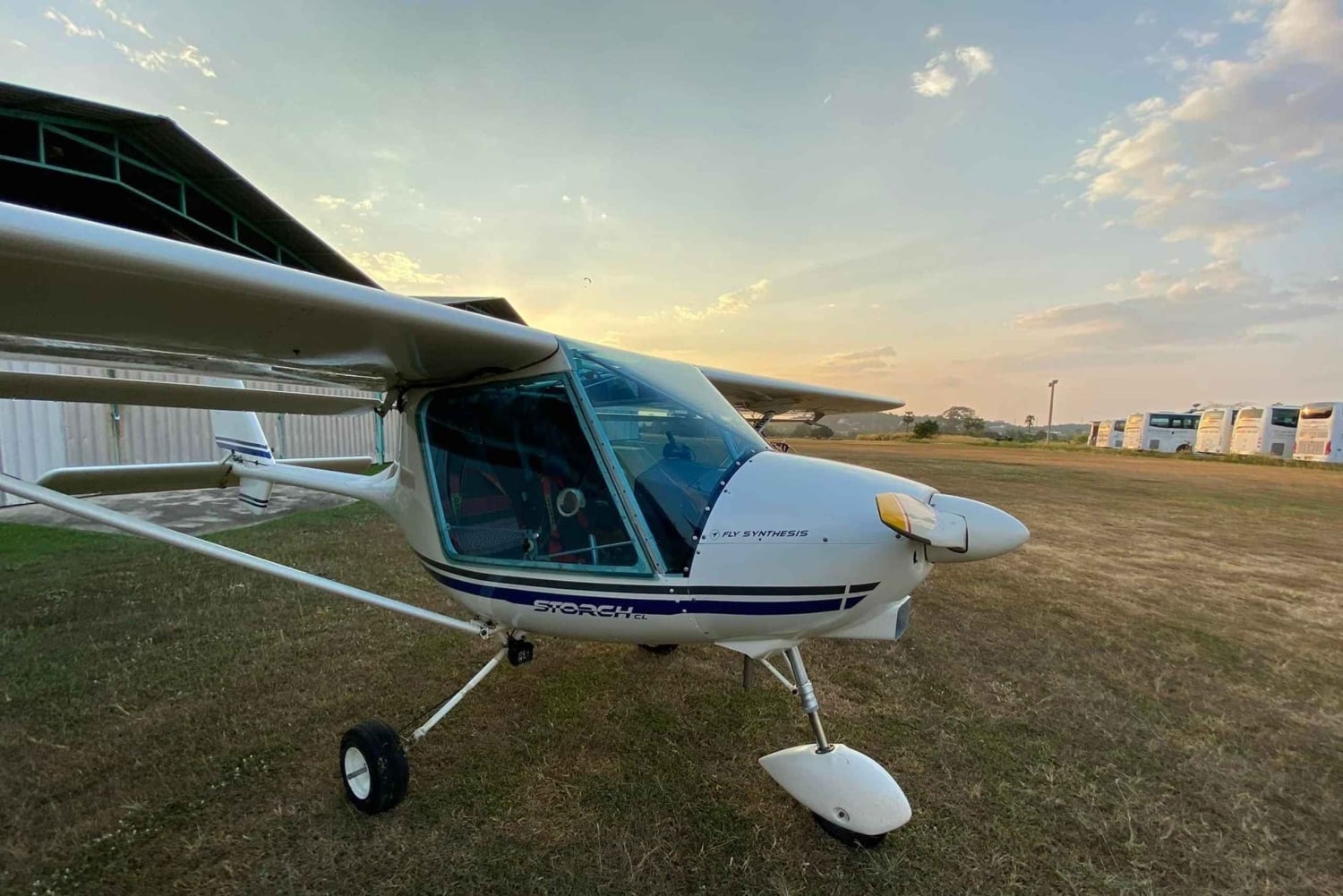 Pattaya: lot paralotniowy widziany nad wybrzeżem Pattaya