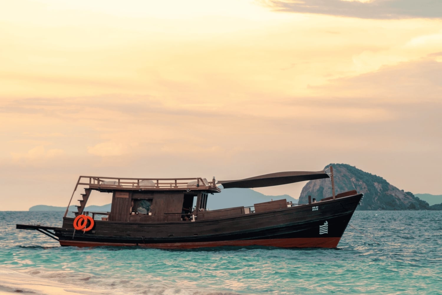 Pattaya: Privat traditionell båt-ö-resa i Sattahip