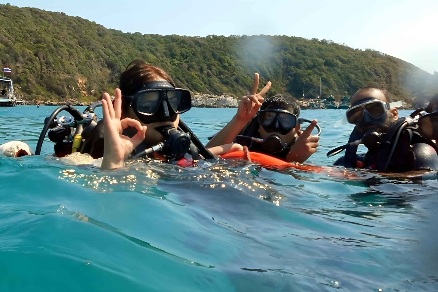 Pattaya: Snorkeling ou mergulho para iniciantes com almoço