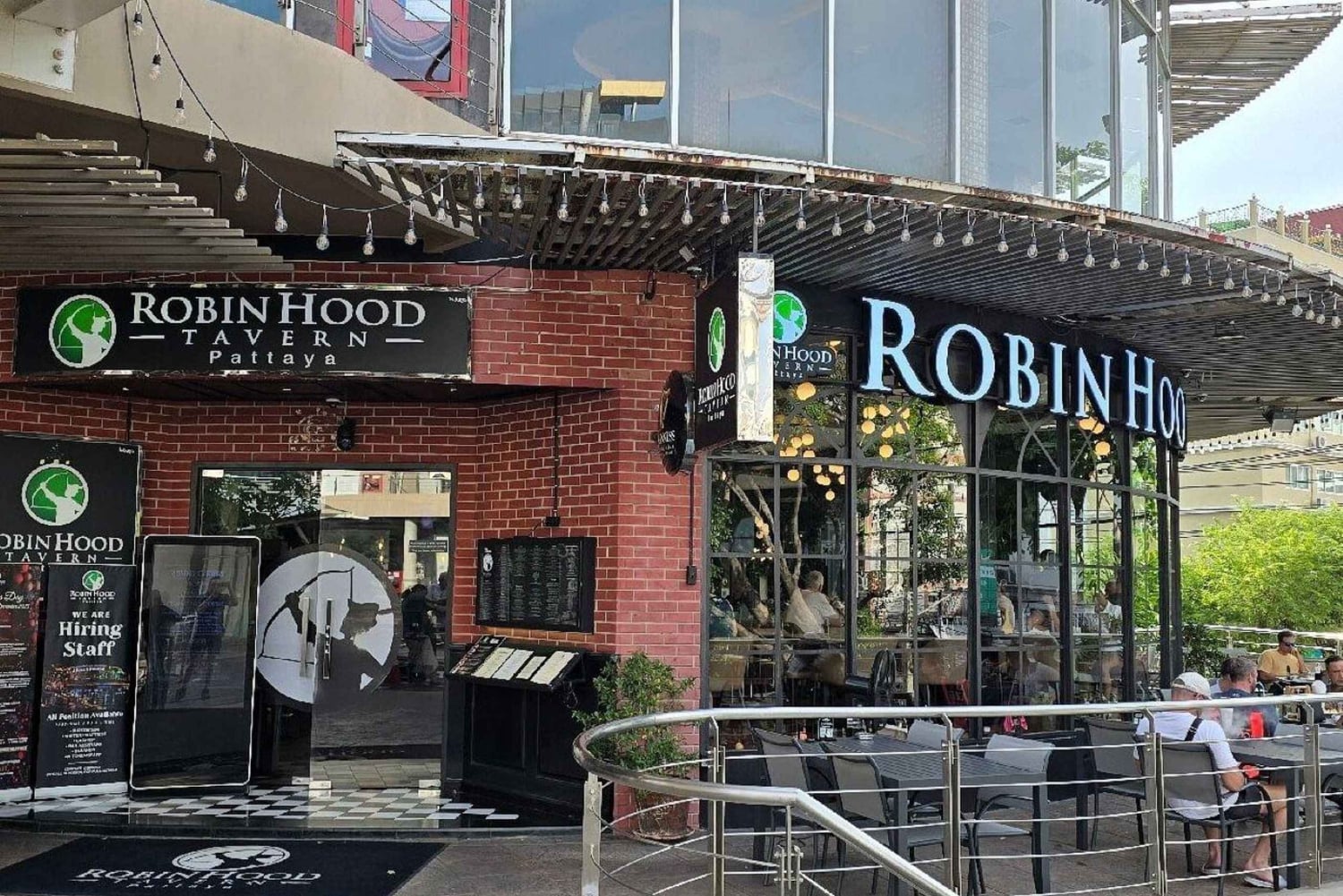 Robin Hood Tavern speciale 3-gangenmaaltijden en tafelreservering