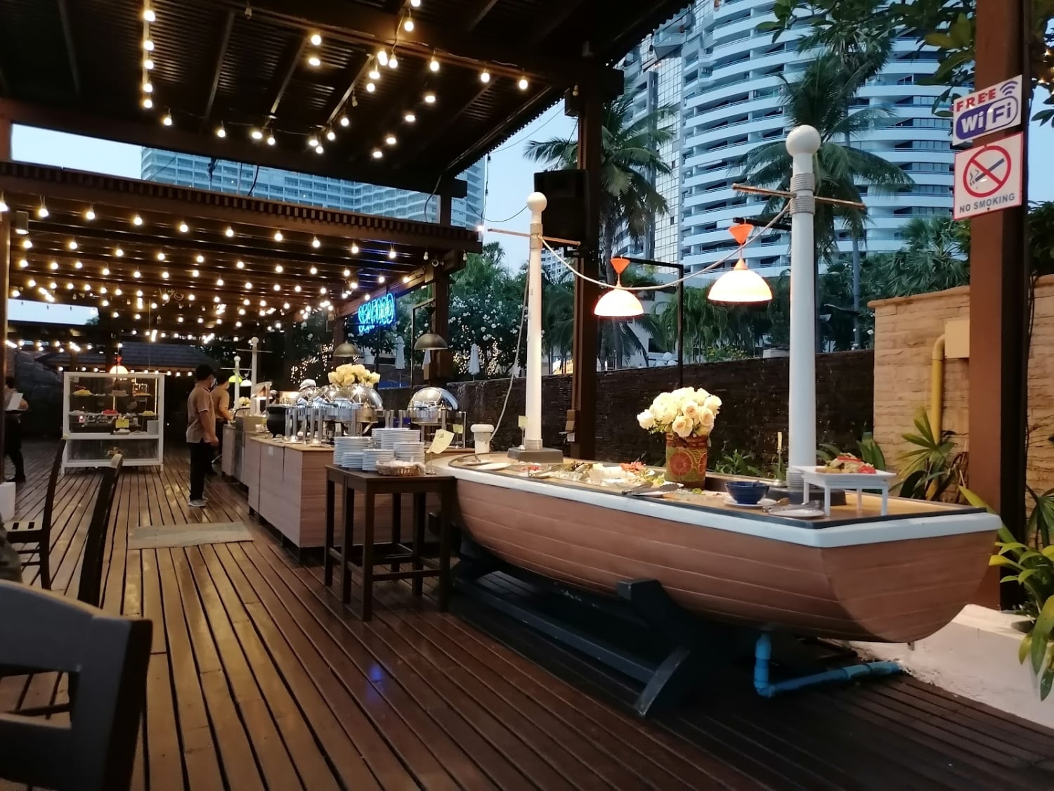 Seafood Buffet @ Jomtien Palm Beach Hotel