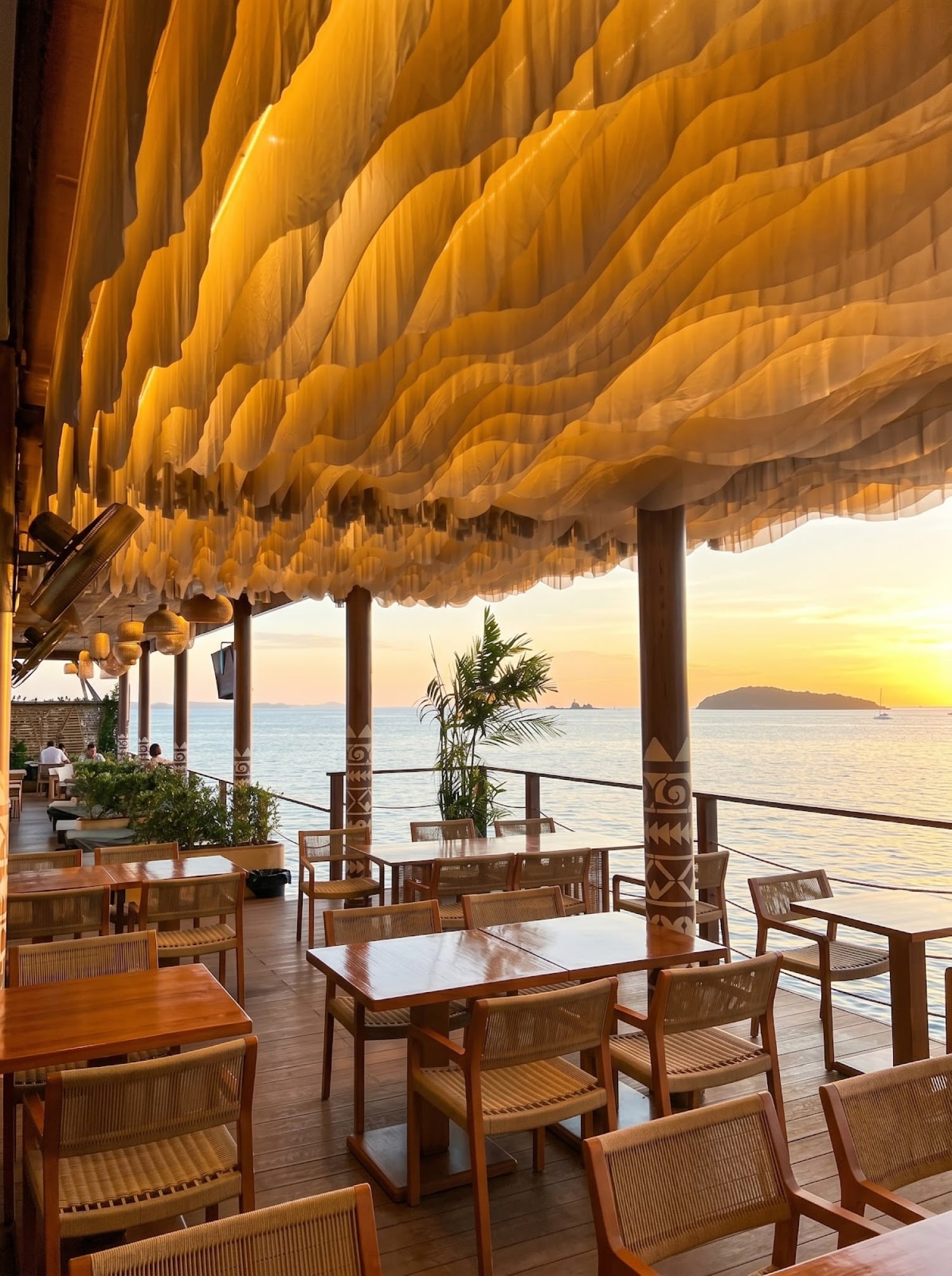 Sina Beach Club