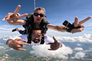 Tandem Skydive with DeLuxe video & Photos