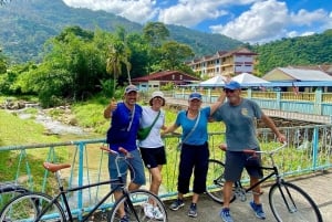 Radfahren in der malaiischen Landschaft
