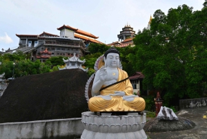 Penang: Private Highlights Tour with Temples, Hill & Gardens