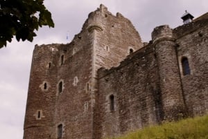 From Edinburgh: Glasgow, Lakes & Doune Castle Spanish Tour