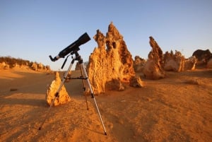 Da Perth: Tour dei Pinnacoli al tramonto e osservazione delle stelle con cena