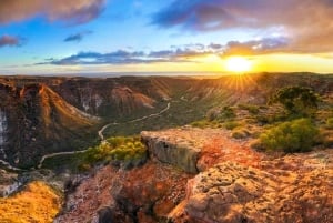 Perth: 8-Day Exmouth Tour with Ningaloo Reef Comfort Tour