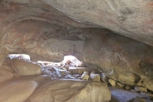 Perth: Wave Rock, Mulka's Cave, and York (Full Day Tour)