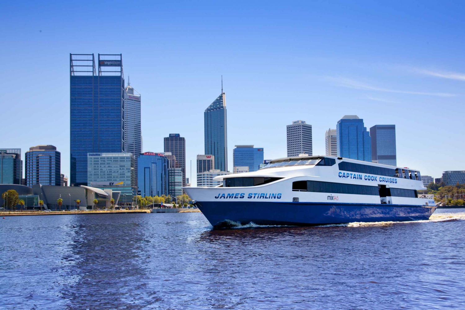 Swan River: Round-Trip Cruise from Perth or Fremantle