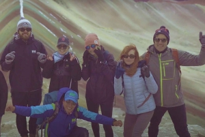 08h00 Partida da excursão à Montanha do Arco-Íris: Visita ao final da manhã