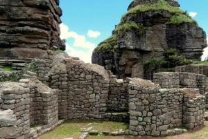 ワクラプカラへの 1 日ツアー