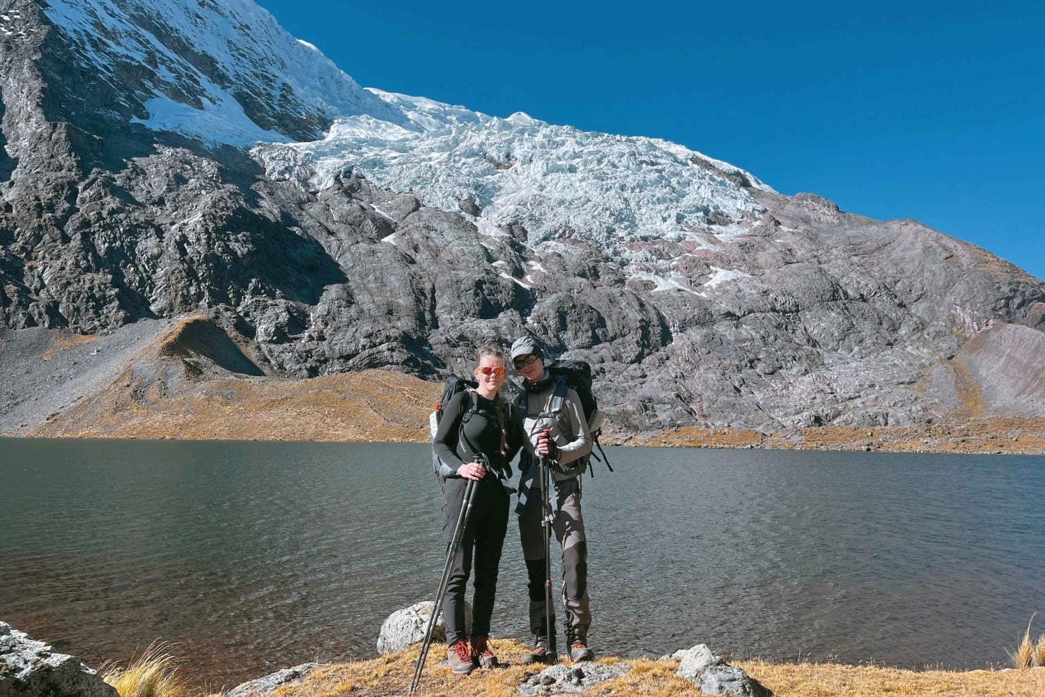 2-Day Ausangate Trek with Rainbow Mountain And Red Valley