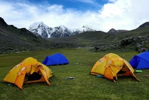 2-Day Ausangate Trek with Rainbow Mountain And Red Valley