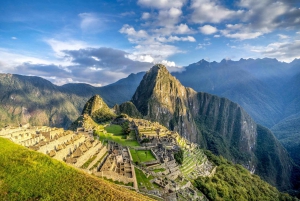 4-Day Inca Jungle Adventure with Mountain Biking and Rafting