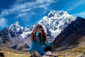 Cusco: 7 Lagoons of Ausangate Hiking Day Trip with Lunch