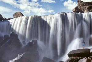 Dia de aventura em Arequipa: Cascata de Pillones + Bosque de Rochas
