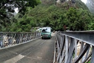 Aguas Calientes: trasferimento in autobus alla cittadella di Machu Picchu