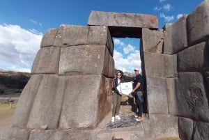 Archaeological City Tour in Cusco in Portuguese Half-Day Tour