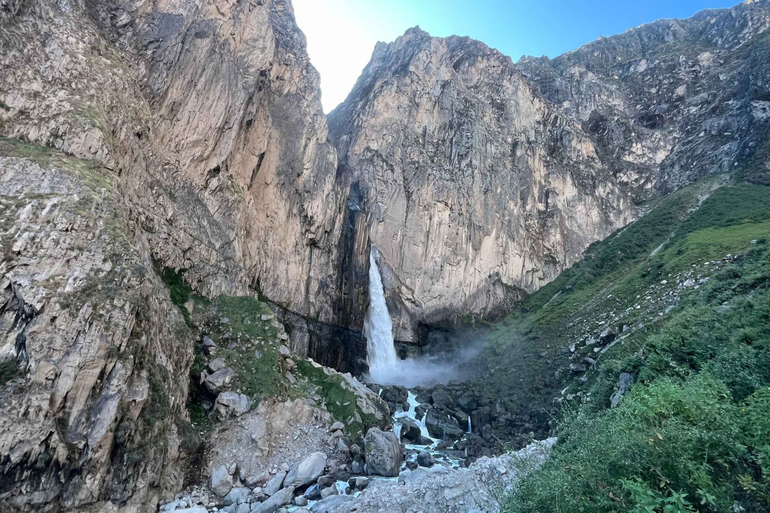 Arequipa: senderismo 2 días. con visita a la catarata de Huaruro y Llahuar