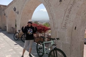 VISITE DE LA VILLE D'AREQUIPA À VÉLO