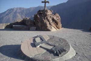 Arequipa: Colca Canyon Tour med transfer till Puno