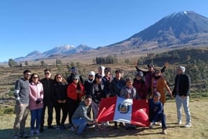 Арекипа: Полнодневная экскурсия на соленое озеро Салинас