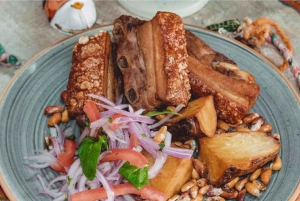 Arequipa: Guided Foodie Walking Tour with 5 Dishes & Dessert