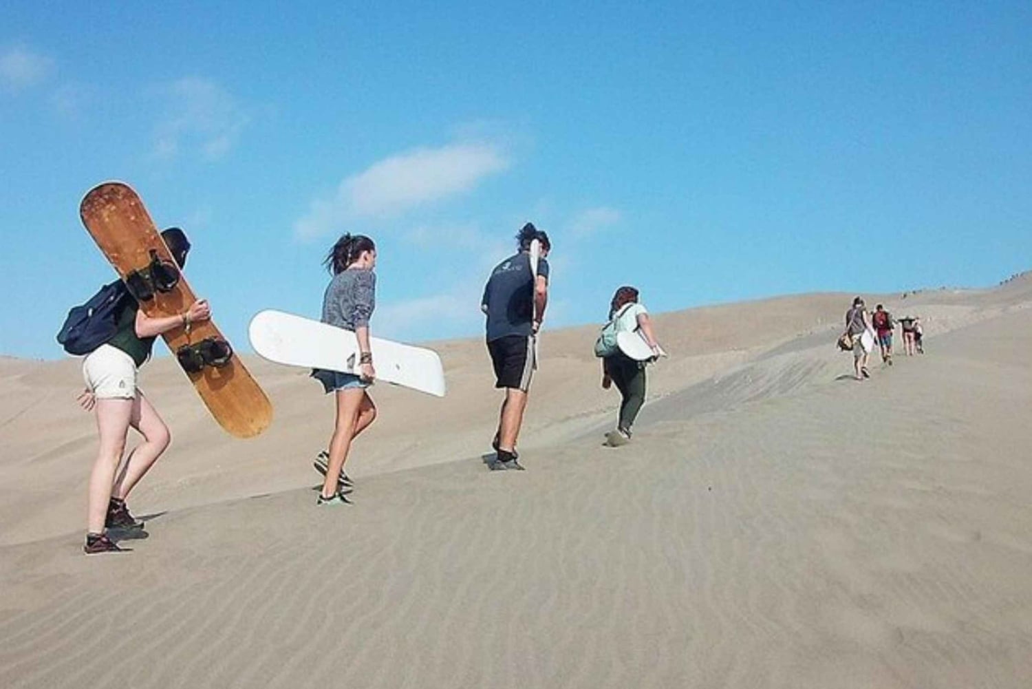 Arequipa: Mocoro Oasis Sandboarding Tour