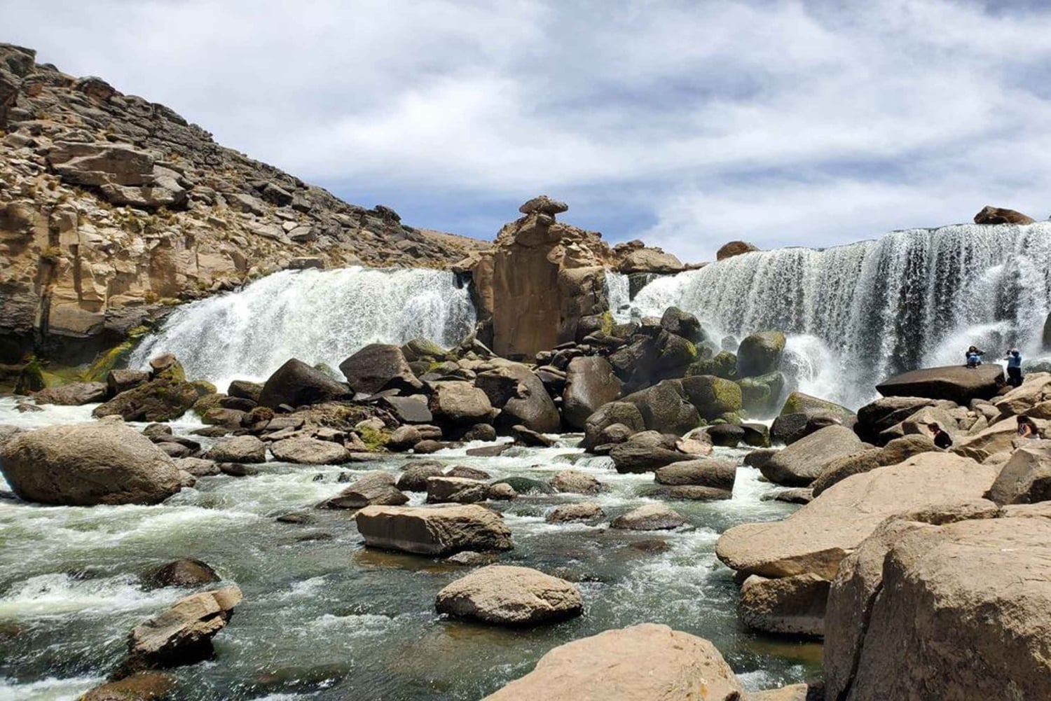 Arequipa : excursion d'une journée à la cascade de Pillones et à la forêt de pierre