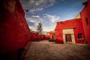 Arequipa: Private City Tour and Santa Catalina Monastery