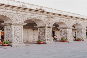 Arequipa Walking Tour and Santa Catalina Monastery