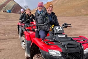 Z Cusco: quadami do Czerwonej Doliny i Tęczowej Góry z posiłkiem