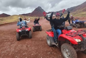 ATV-tur i Rainbow Mountain og Red Valley med mat